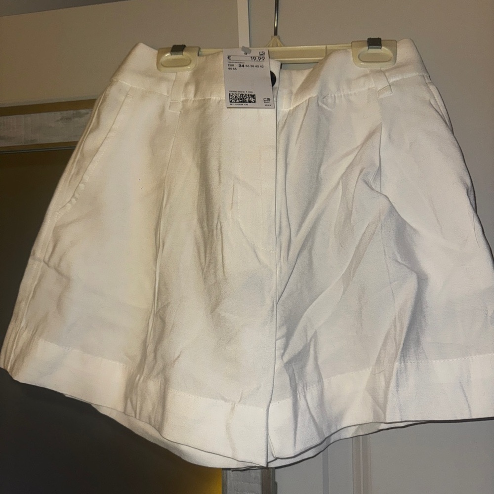 H&M White Linen Shorts